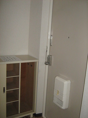 エトワールハイム0202号室 下駄箱