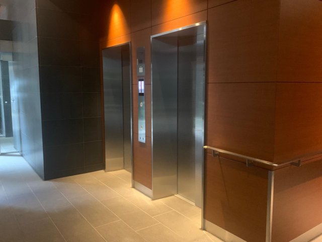 アトラス日暮里1305号室 エレベーター2基です