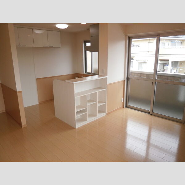 アインス フォーゲル リビング