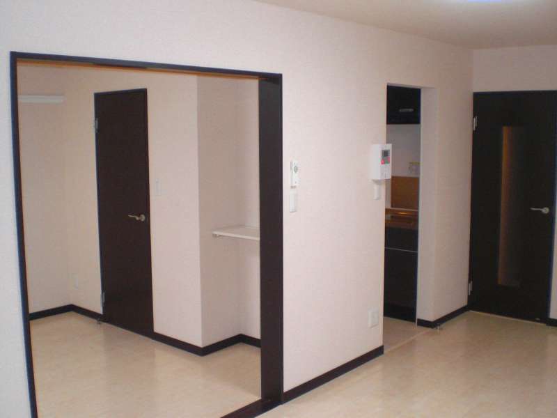 レオネクスト榎戸204号室 リビング