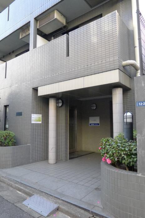 ステージファースト原宿 エントランス