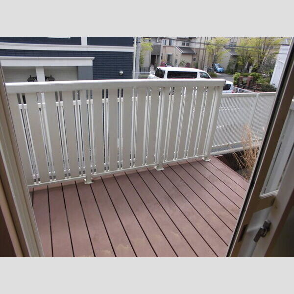 プレジオ白鳥　B サンデッキ