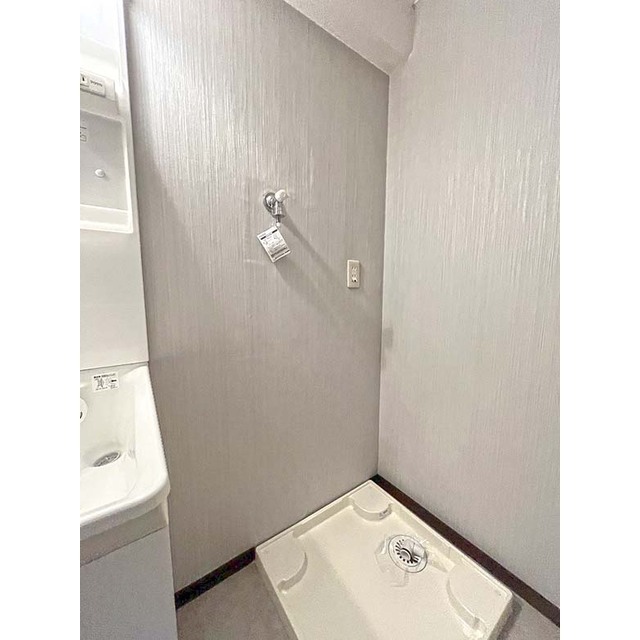 サンハイム清水 室内洗濯機置場