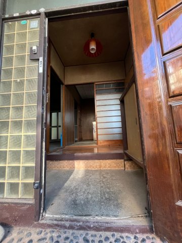 ふじみ野市西鶴ケ岡　戸建　5DK　59平米　DIY可能　角地 玄関