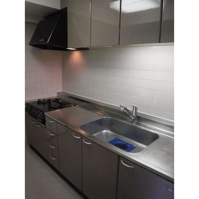 ルクレ川口イースト0202号室 キッチン