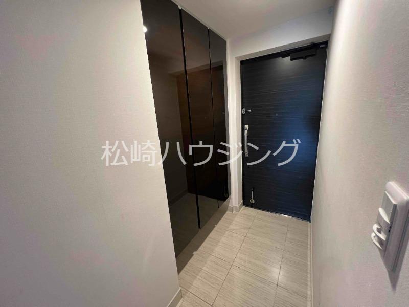 シティハウス中野テラス2階 玄関