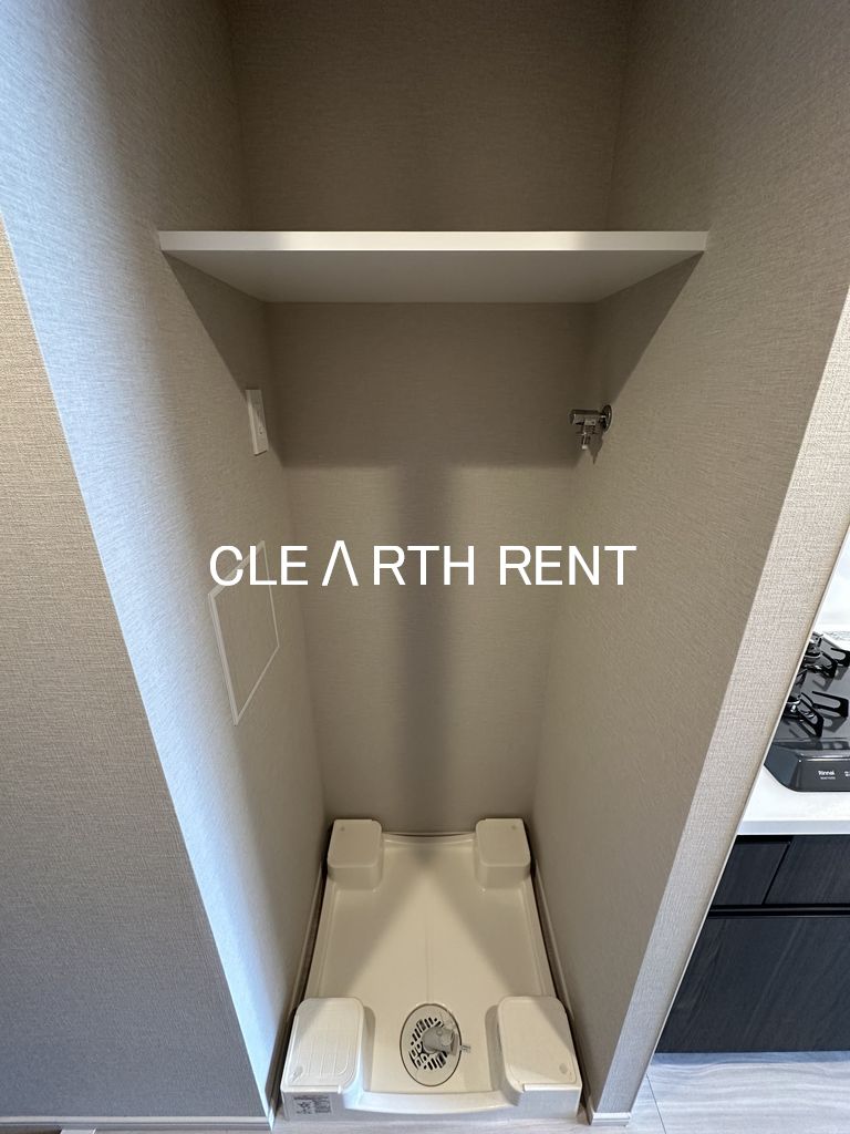 コンシェリア東京 ＜ＨＩＧＡＳＨＩＪＵＪＯ ＲＥＳＩＤＥＮＣＥ3階 洗濯機置き場