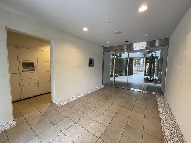 ガーデン萩中409号室 ロビー