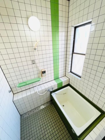 川越市かすみ野戸建 清潔感のある浴室です