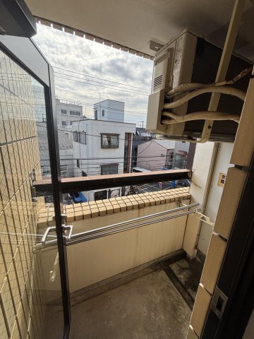 ホームズ駒沢4H号室 バルコニー