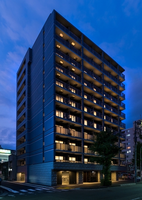 ガーラ・ステーション横濱大通り公園8階 落ち着いた雰囲気の外観です