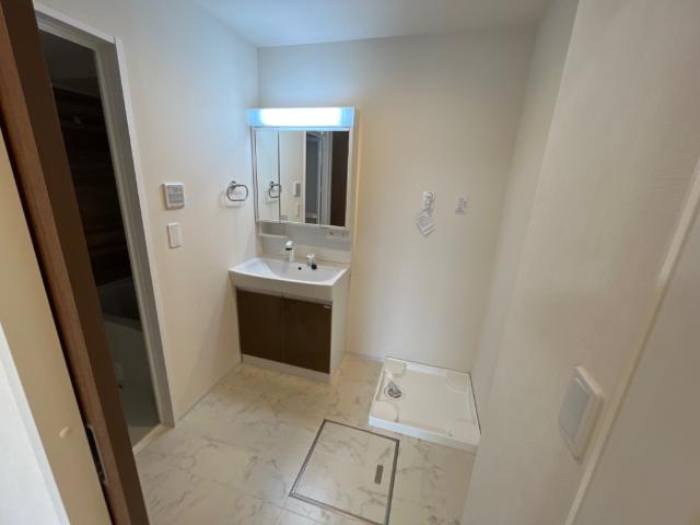 ＲＩＡＤ　ＲＩＳＡ 洗髪洗面化粧台