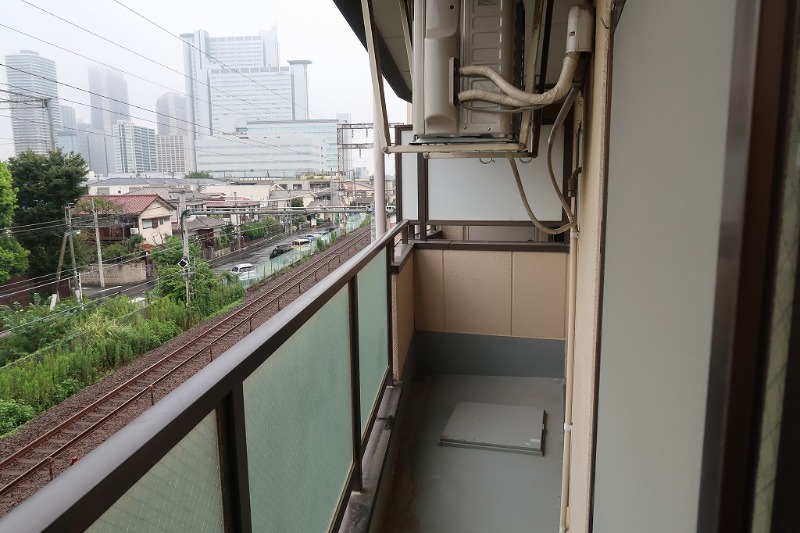 ファミリエ川崎中丸子2階 バルコニー