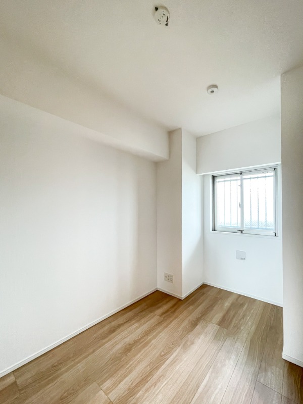 ドゥーエ王子神谷2階 寝室