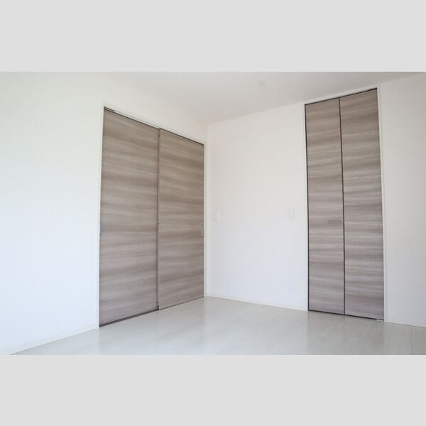 ベルクレスト103号室 洋室