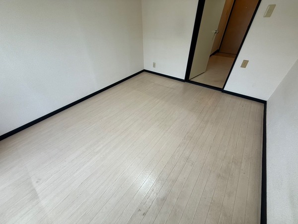 メゾン河辺 リビング