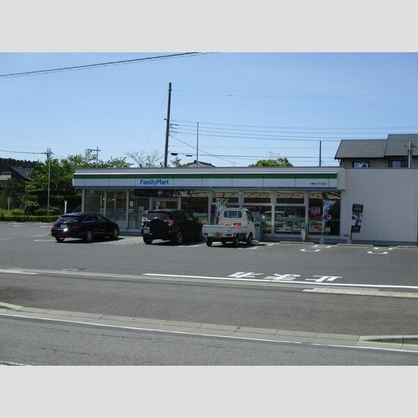 グリーンヒルズ　E棟 ファミリーマート大網みどりが丘店(431m)