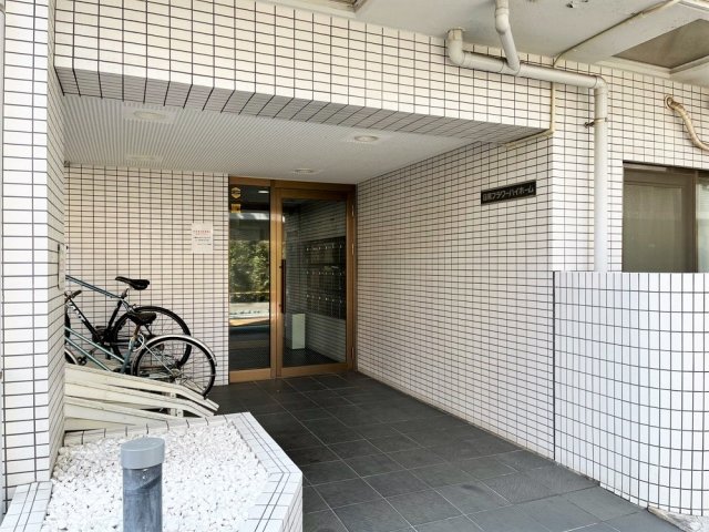 目黒フラワーハイホーム2階 エントランス
