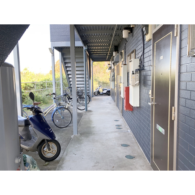 コア21105号室 玄関