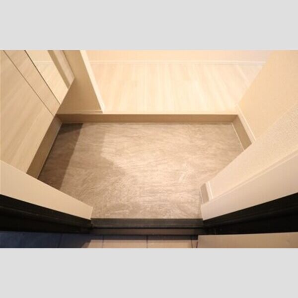 Noble Ferro D棟 玄関