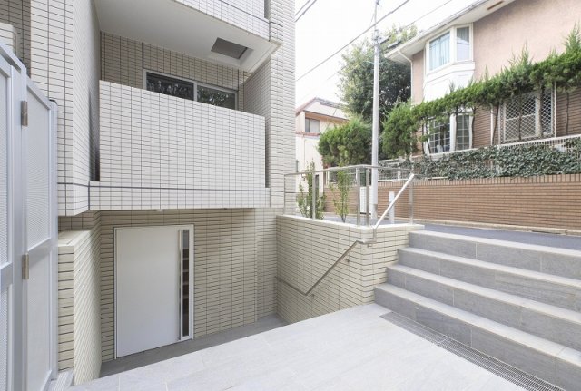 プレミアムキューブ下北沢4階 外観