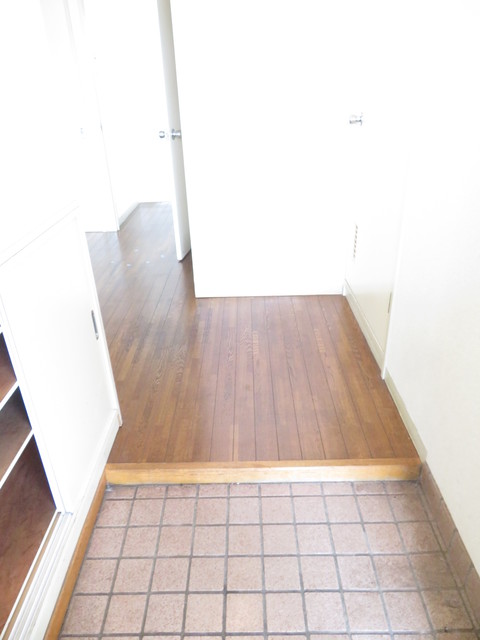Ninety相模大野 玄関
