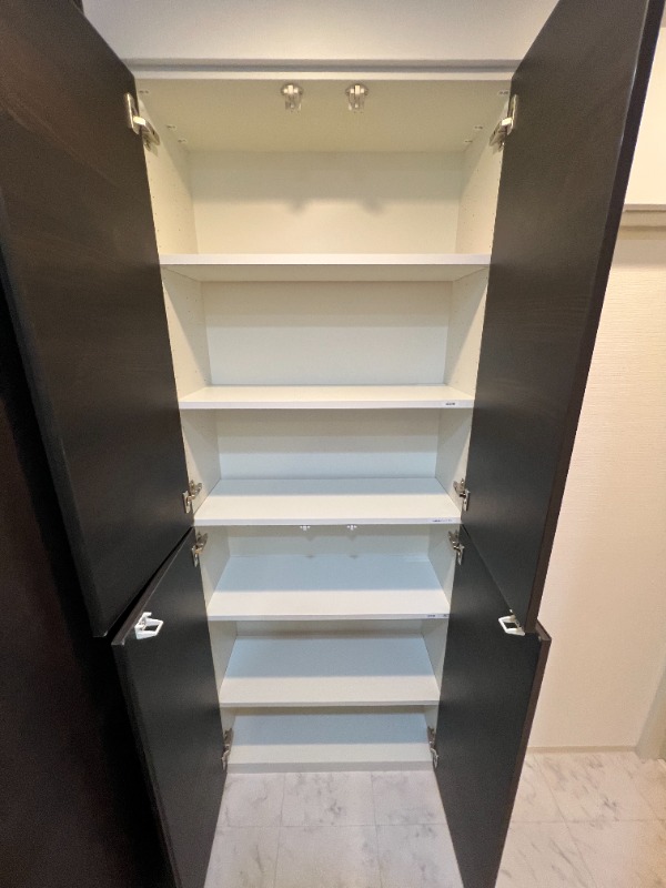 CREALpremier西馬込1階 リネン庫