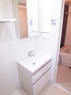 ＰＲＥＭＩＵＭ ＣＵＢＥ 笹塚 内観