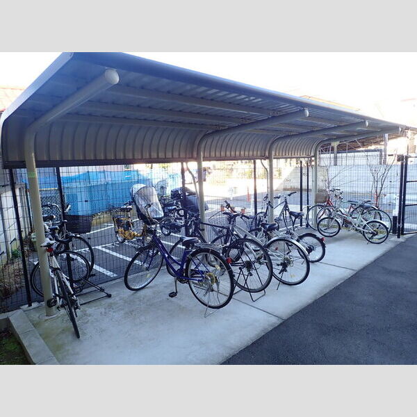 プライオール協和登戸 駐輪場