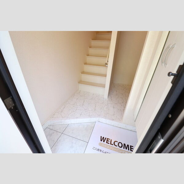 リヴェール美しが丘 玄関