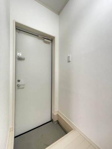 ライズ亀戸1階 玄関