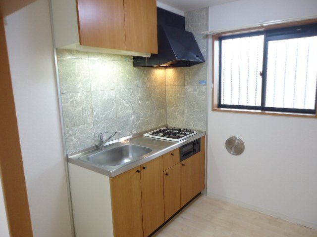 ヴィラ・マリアージュ101号室 キッチン