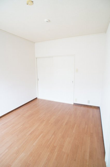 マスコーポ津田沼0105号室 リビング