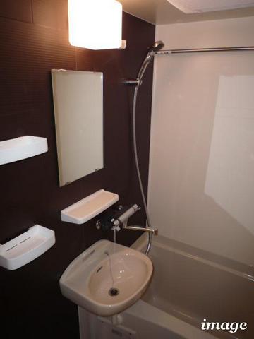 ガーラ・ステージ大塚駅前 落ち着いた空間のお風呂です