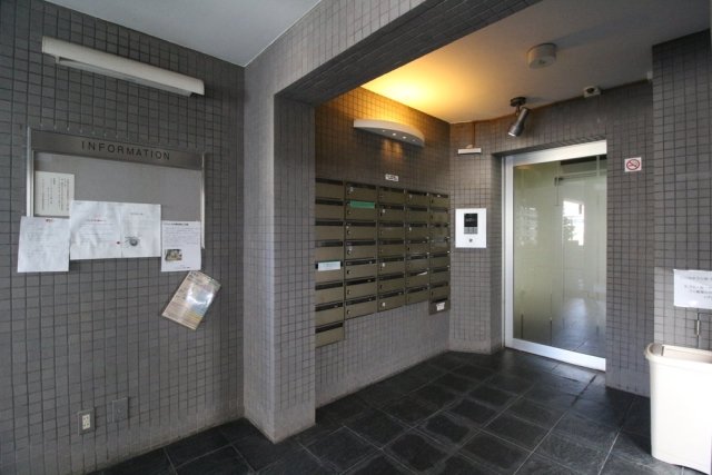 キャピタルビュー上石神井2階 エントランス