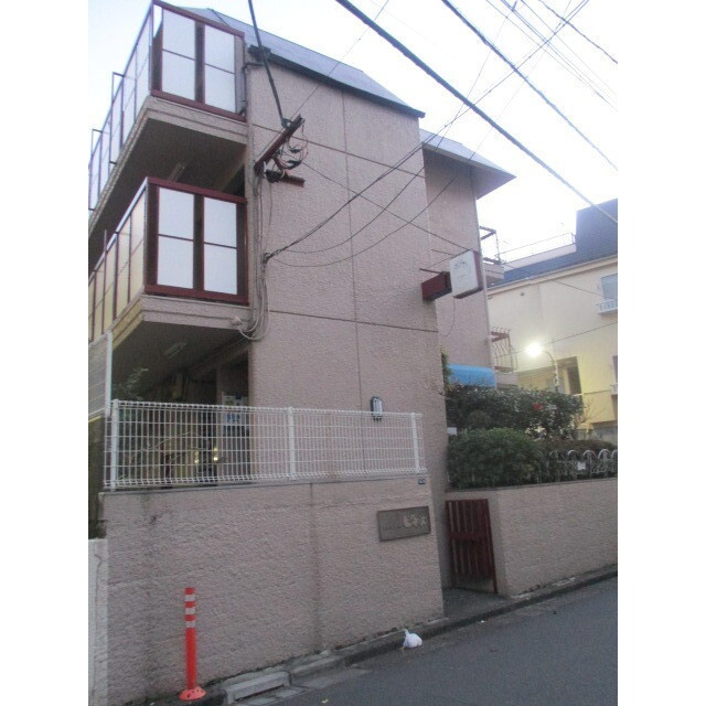 西新宿コーポビアネーズ 外観