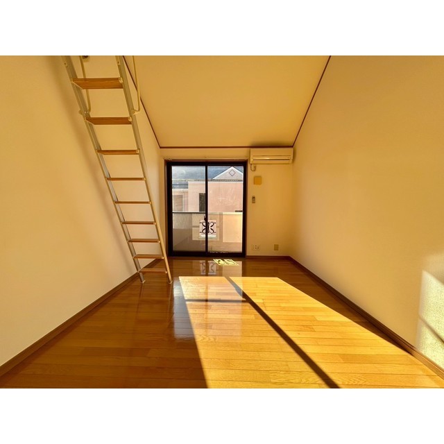 エクレール辻堂Ⅰ204号室 リビング