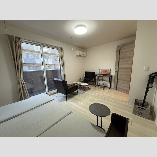 ダイヤモンドハイツ205号室 リビング