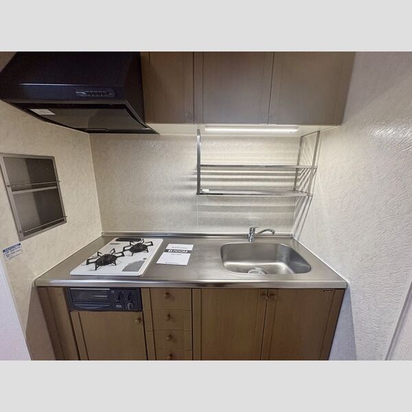 ハイカムールST・ユアサ203号室 システムキッチン