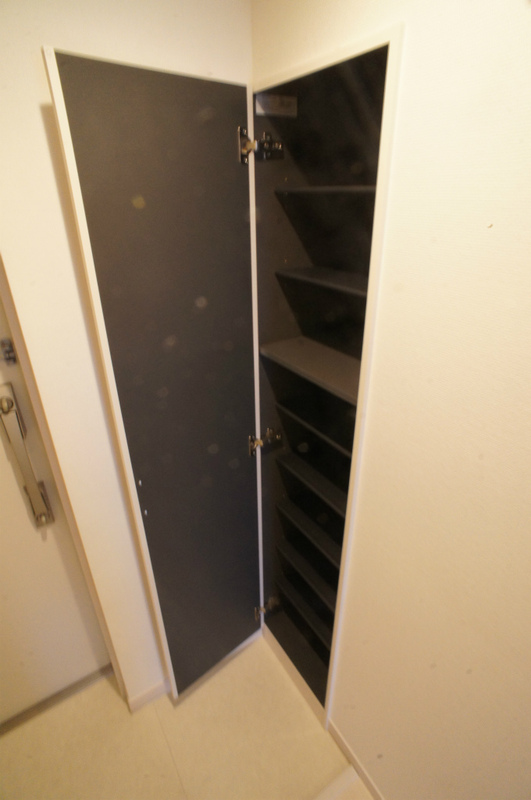 リブリ・エステラ 収納