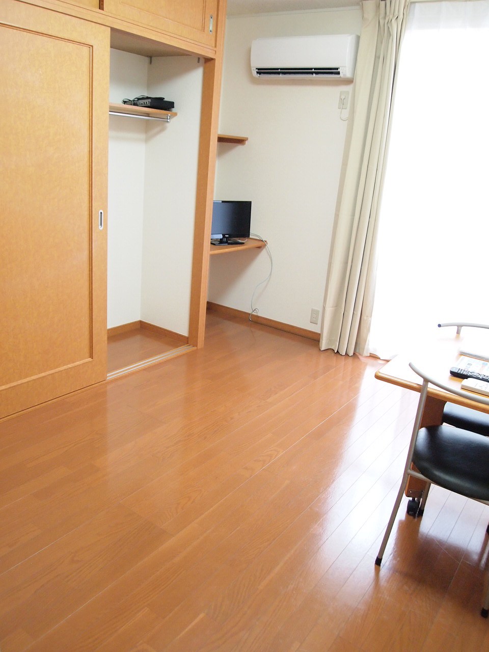 レオパレスシルバーアロー 内観