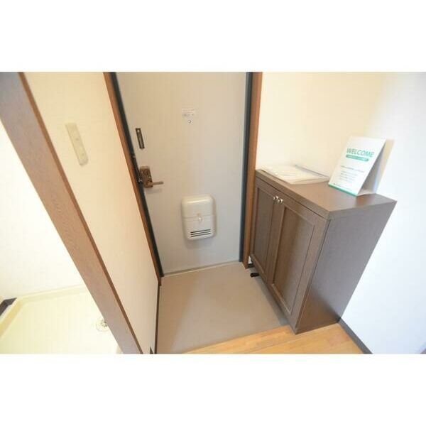 コートビレッジ辻堂203号室 玄関