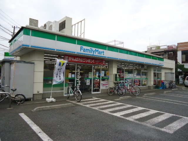 アルデバラン３４８203号室 ファミリーマート保谷町五丁目店まで1,600ｍ