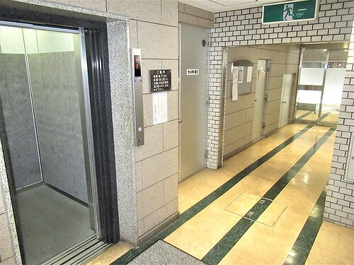 藤和新宿御苑コープ２7階 エントランス