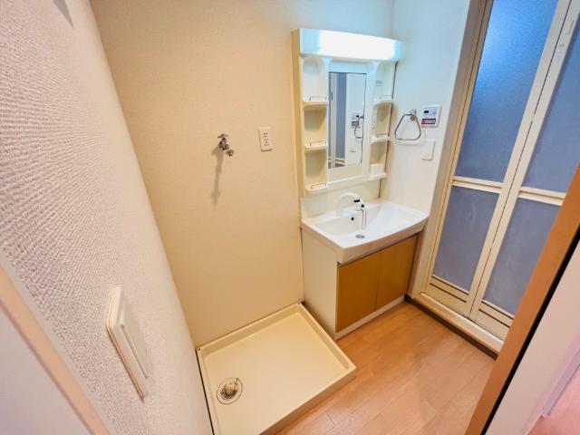 ヴィレッジコート305号室 同建物別部屋の参考画像