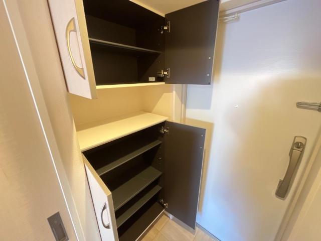 サクラス202号室 下駄箱（イメージ）