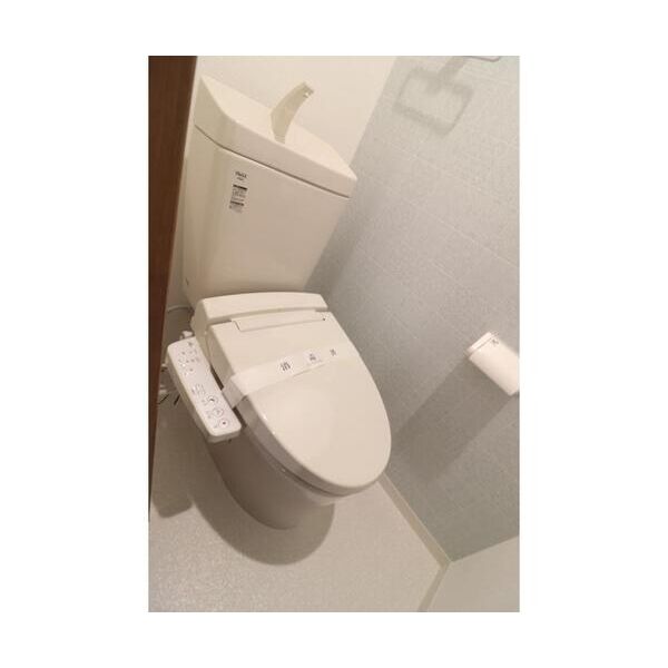 エステート船橋301号室 トイレ