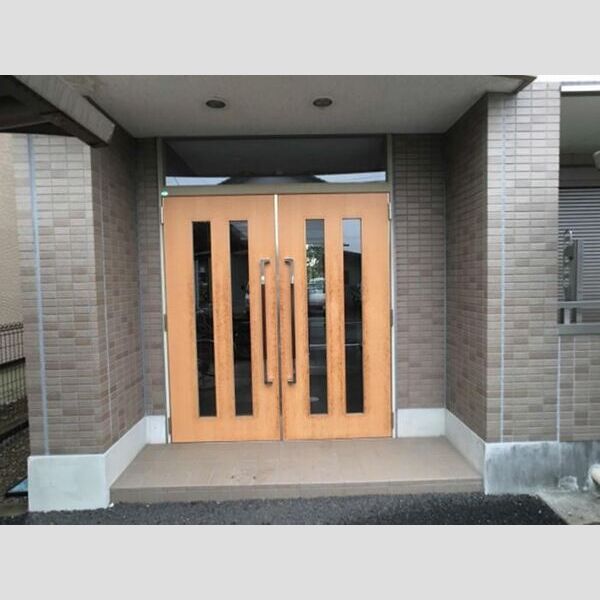 プラシード新越谷 エントランス