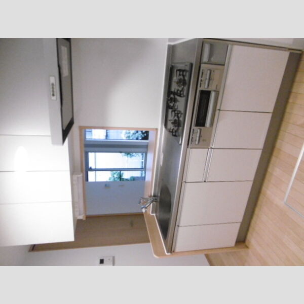 グレイスコート 三口ガスコンログリル付きシステムキッチン