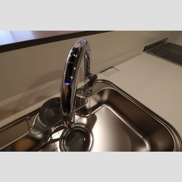 センカⅢ303号室 タッチレス水栓